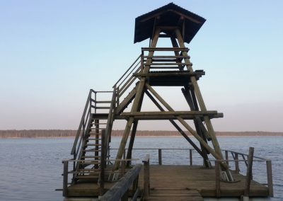 Slokas ezera putnu tornis